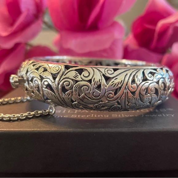 Silpada Sterling Silver Scroll Filigree ‘Forever Stunning’ Bangle B1829 - Picture 3 of 16